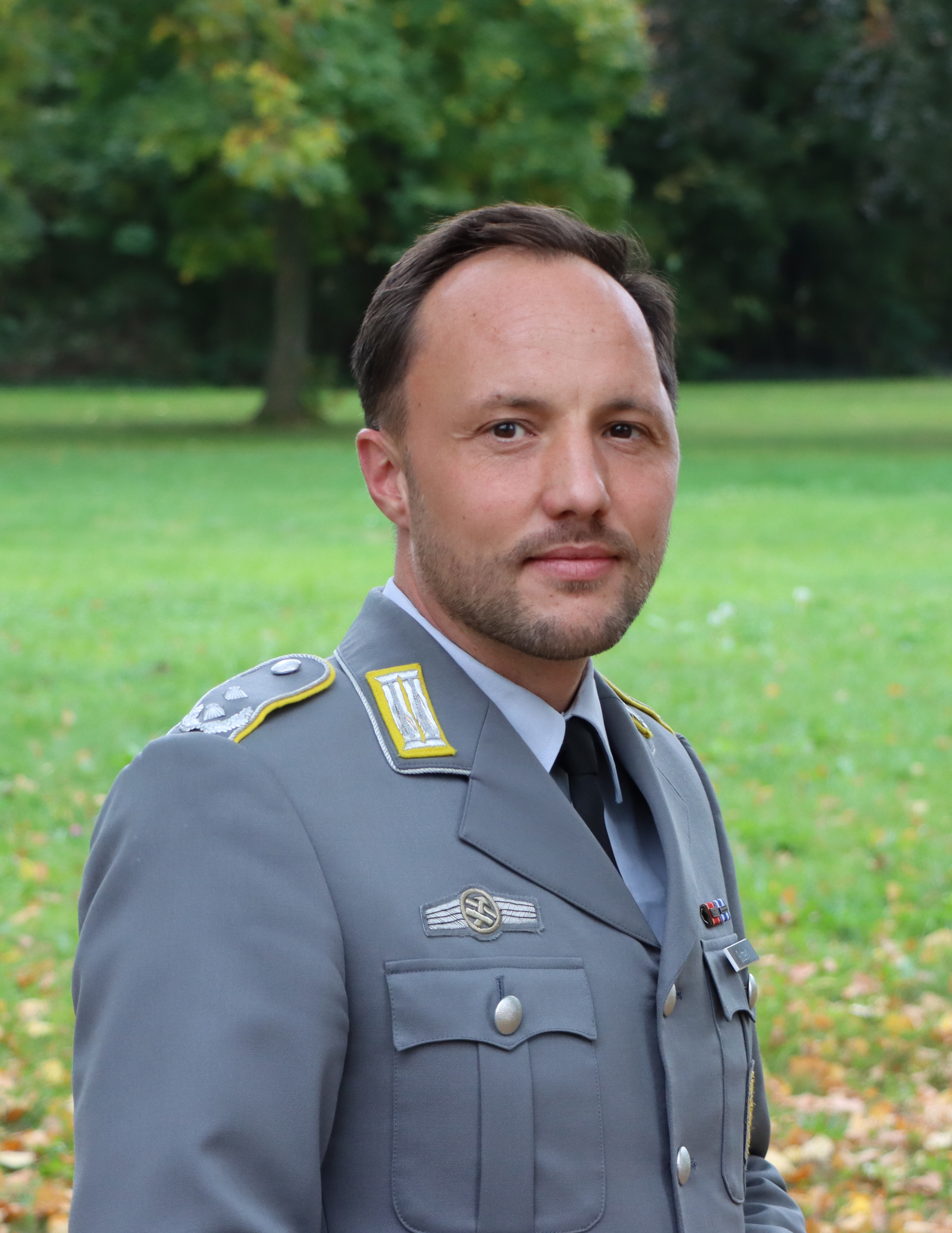 Mann in Uniform