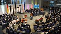 Gedenkstunde zum Volkstrauertag im Deutschen Bundestag am 14. November 2010