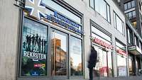 Showroom der Bundeswehr in Berlin 