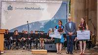 Verleihung des Promotionspreises der Univeritätsgesellschaft Potsdam e.V. an Friederike Hartung und Theresa Hennig. 