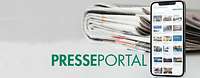 grünes Presseportal Wort Logo vor Zeitungen im Hintergrund und einem Handy mit News