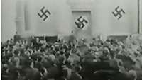 Standbild aus dem Film "Verräter vor dem Volksgericht" Teil 1, Quelle: archive.org, Totale des Gerichtsaales