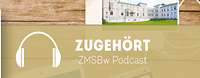 Eine Frau und zwei Männer sprechen in einer Interviewsituation im Podcaststudio des ZMSBw.